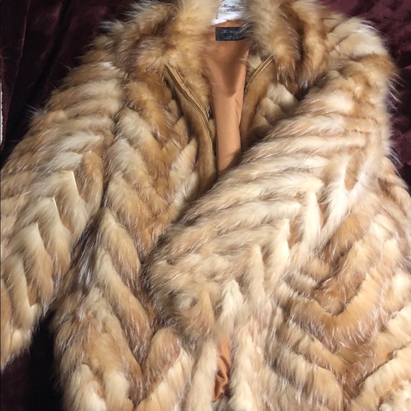 Fox Fur And leather jacket in chevron pattern - Picture 8 of 8